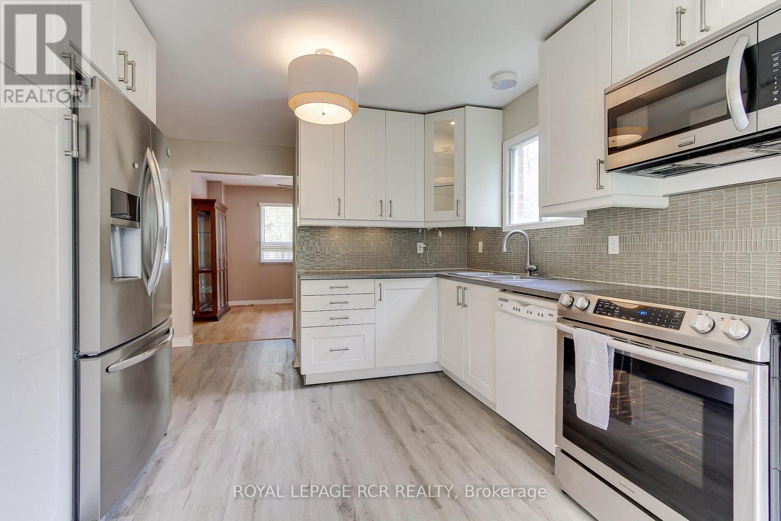10 Lepard Crescent, East Gwillimbury, Ontario  L9N 1G3 - Photo 14 - N12126796