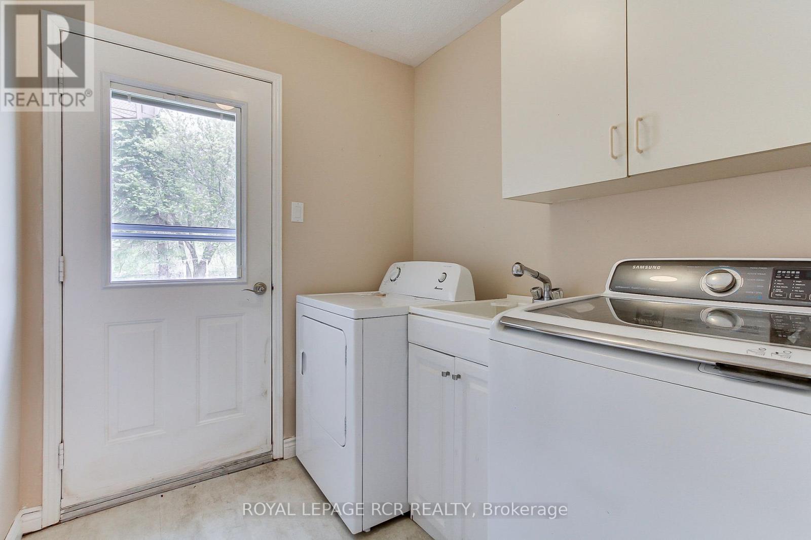 10 Lepard Crescent, East Gwillimbury, Ontario  L9N 1G3 - Photo 24 - N12126796