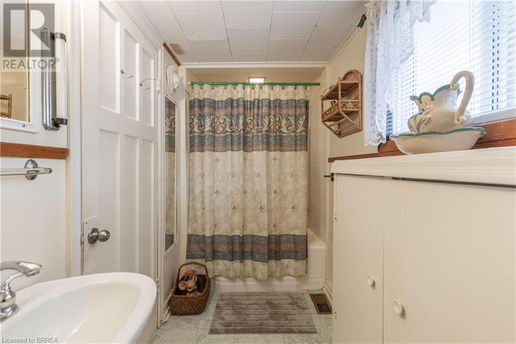 117 Cambridge Road E, Crystal Beach, Ontario  L0S 1B0 - Photo 23 - 40728297