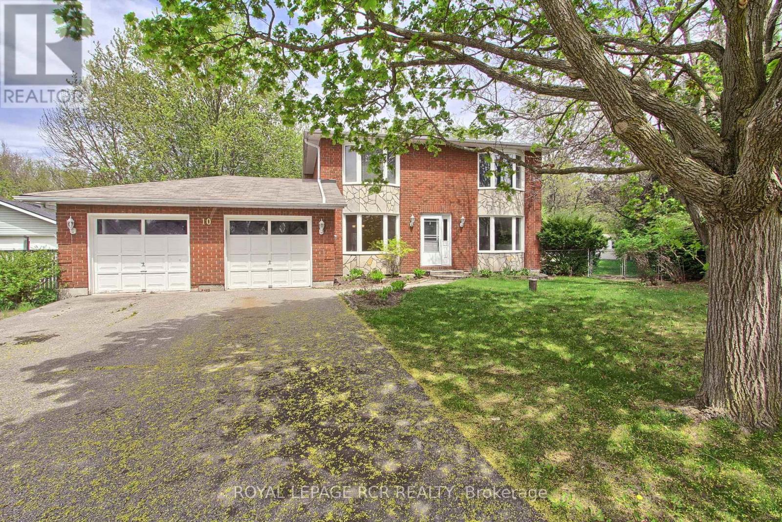 10 Lepard Crescent, East Gwillimbury, Ontario  L9N 1G3 - Photo 4 - N12126796