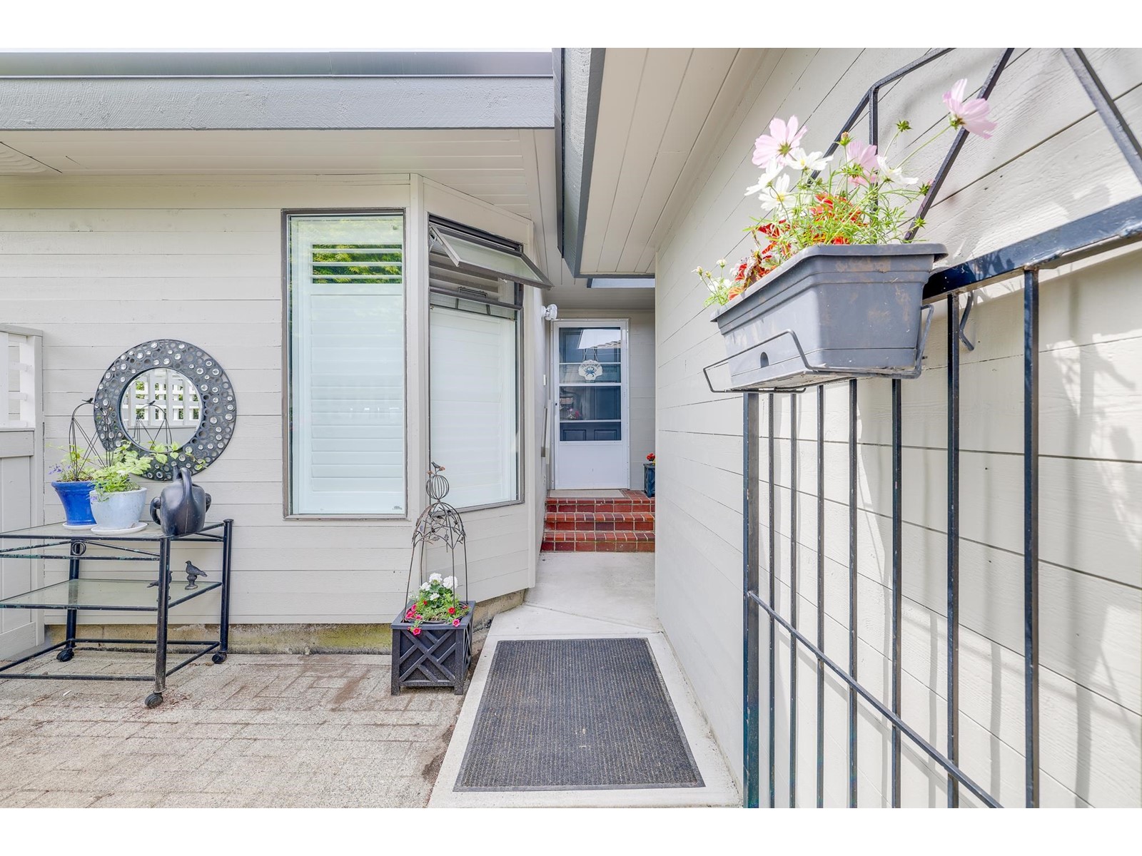 4 14235 18a Avenue, Surrey, British Columbia  V4A 7N8 - Photo 3 - R2998408