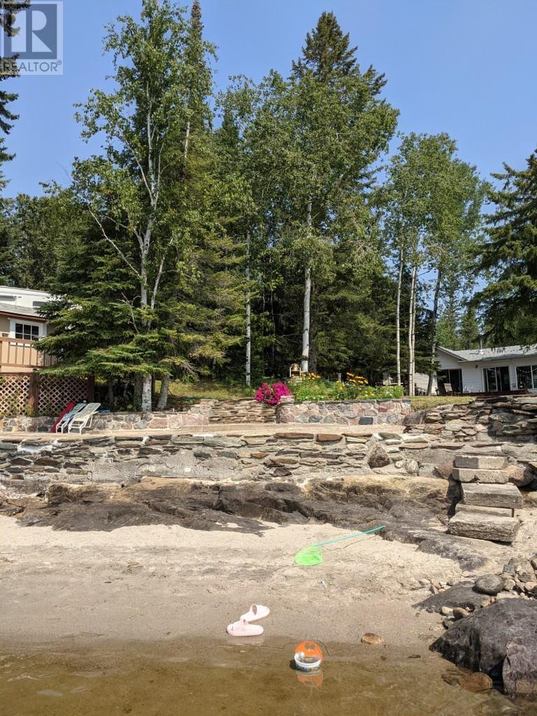 Property at 656 Sturgeon River Road image 2