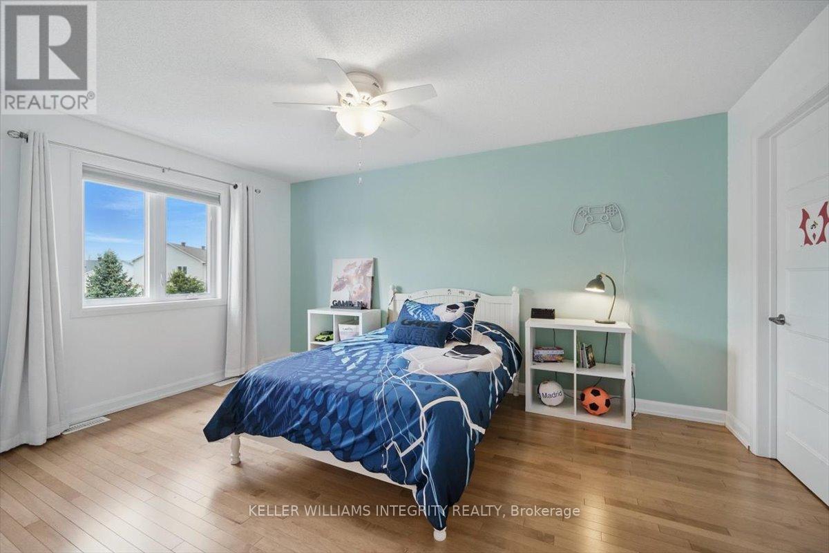 74 Cobblestone Drive, Russell, Ontario  K4R 0B2 - Photo 25 - X12147386