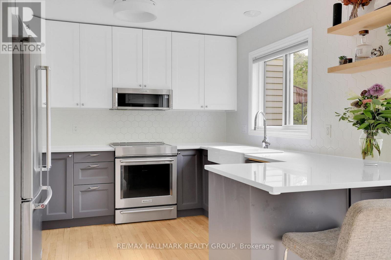 189 Dunbarton Court, Ottawa, Ontario  K1K 4L7 - Photo 12 - X12147461