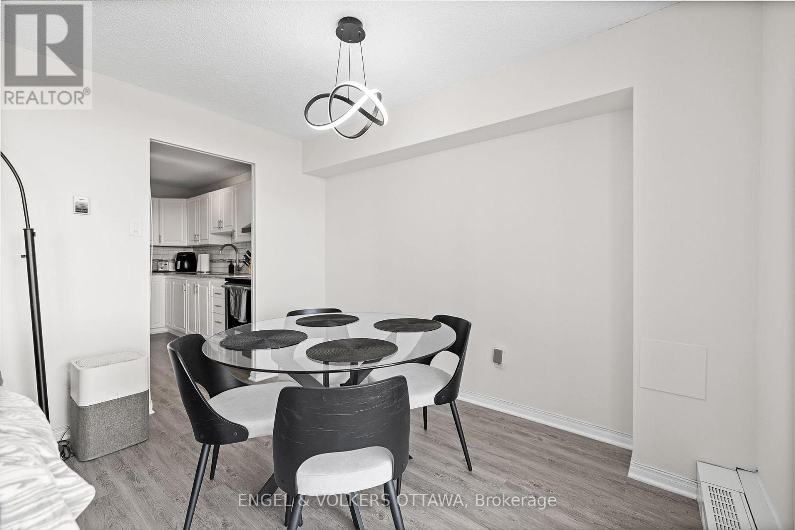 1404 - 665 Bathgate Drive, Ottawa, Ontario  K1K 3Y4 - Photo 6 - X12147493