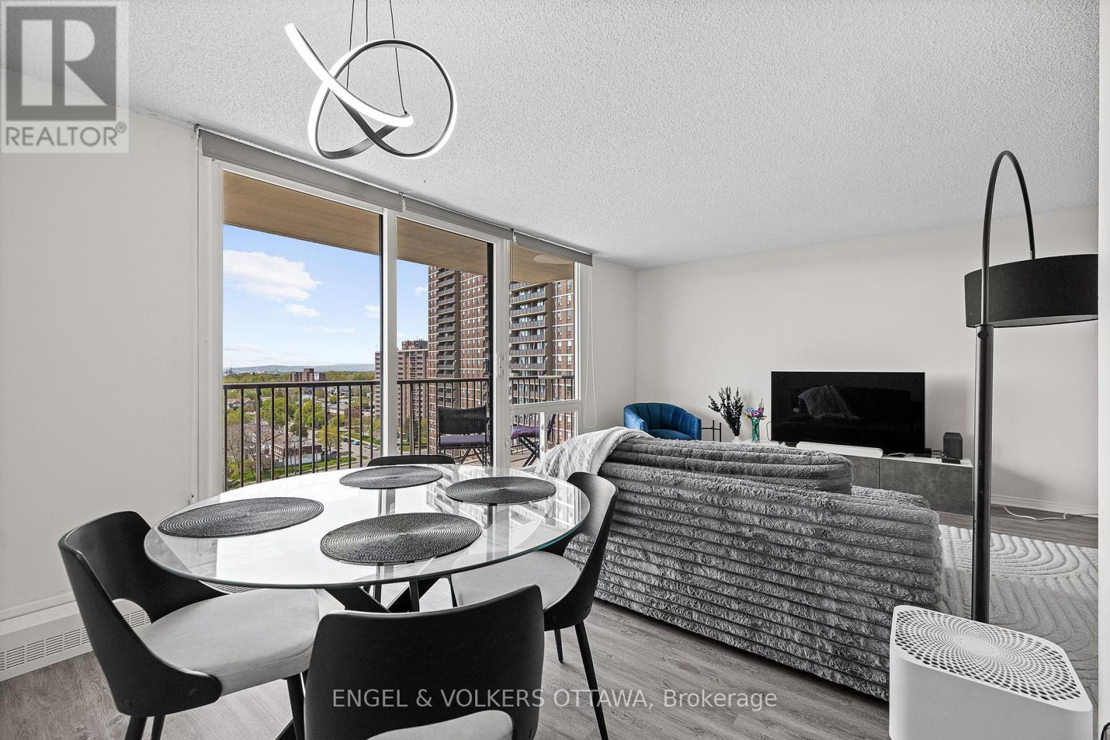 1404 - 665 Bathgate Drive, Ottawa, Ontario  K1K 3Y4 - Photo 7 - X12147493