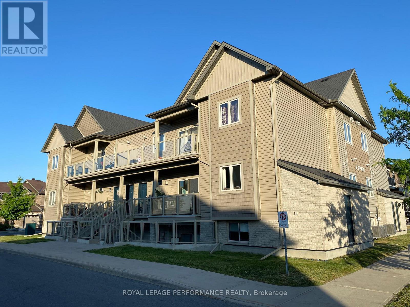 284 BIG SKY PRIVATE, ottawa, Ontario