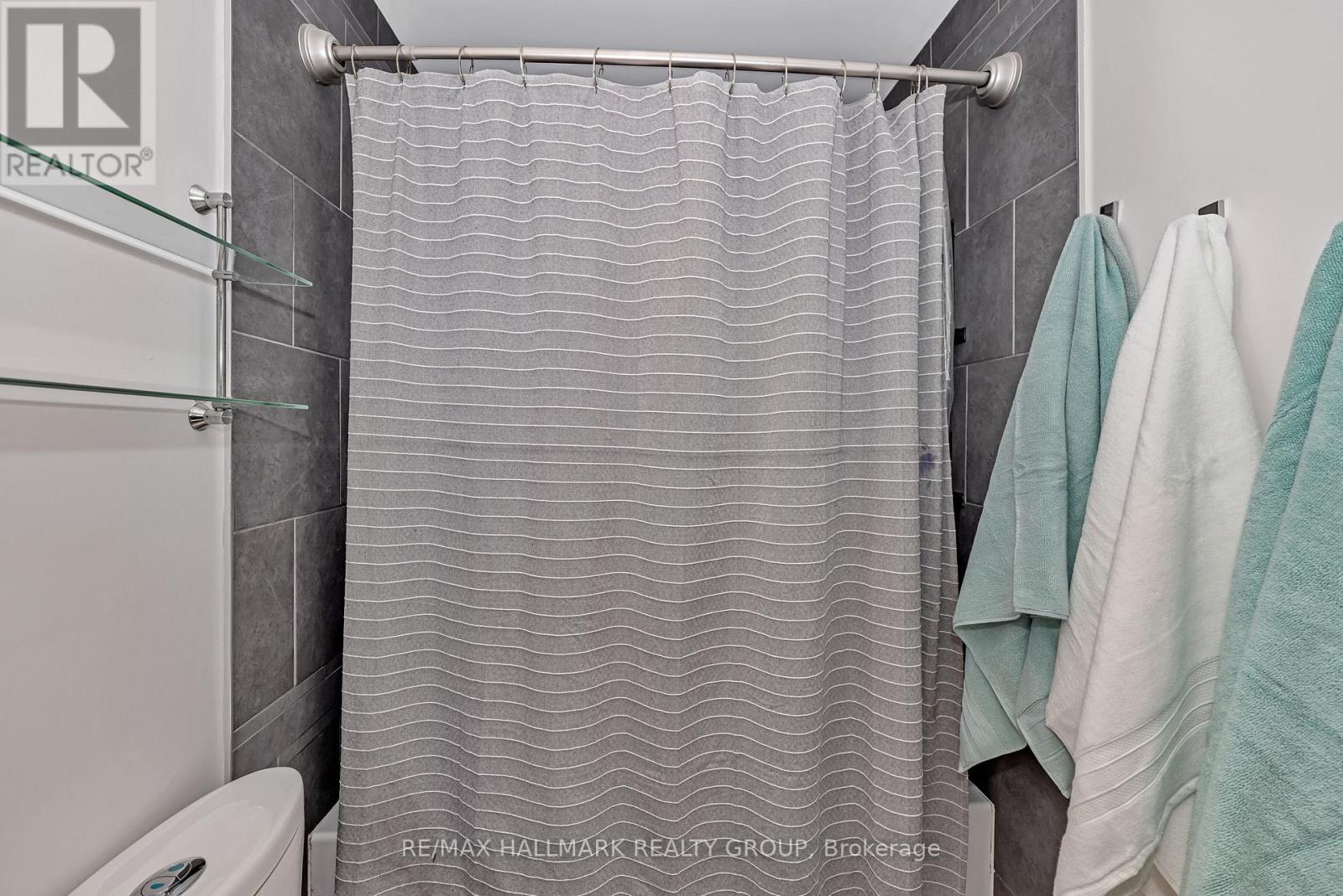4193 Owl Valley Drive, Ottawa, Ontario  K1V 1L9 - Photo 24 - X12147559