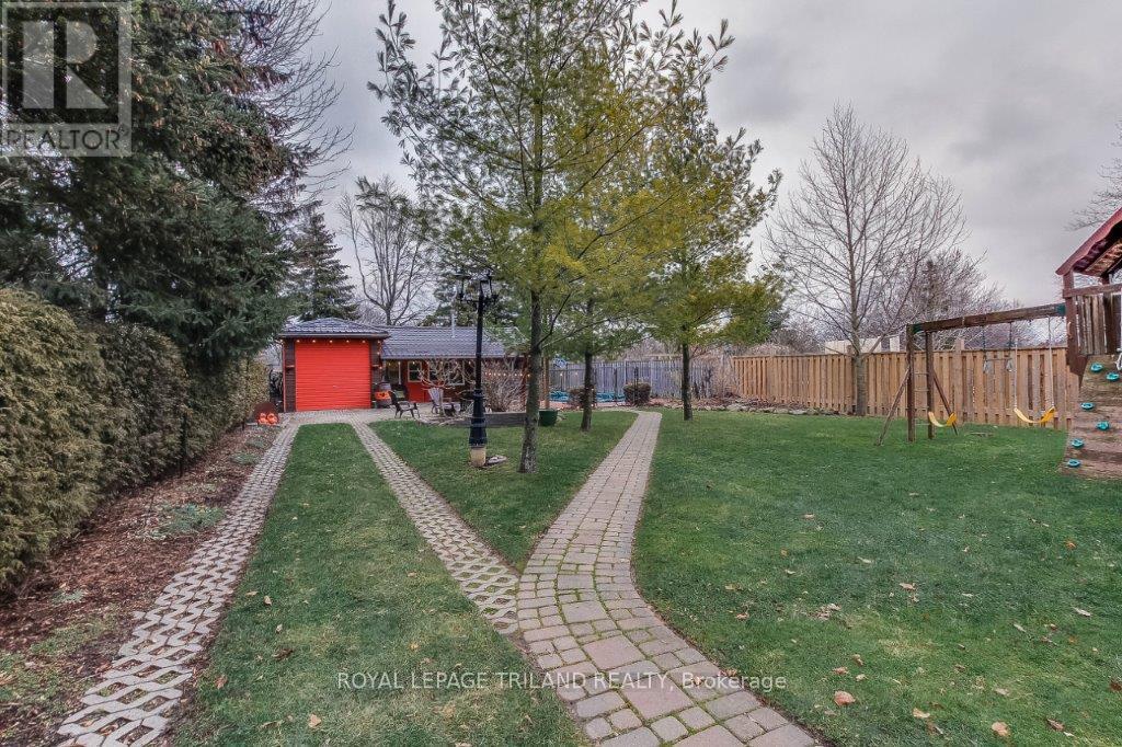904 Willow Drive, London South, Ontario  N6E 1P1 - Photo 27 - X12147436