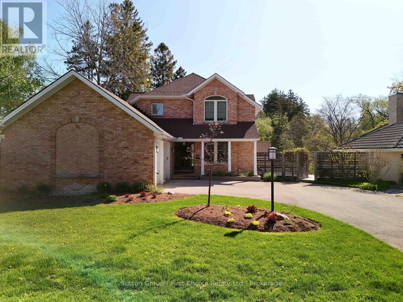 63 James Street, Stratford, Ontario  N5A 5H9 - Photo 2 - X12147437