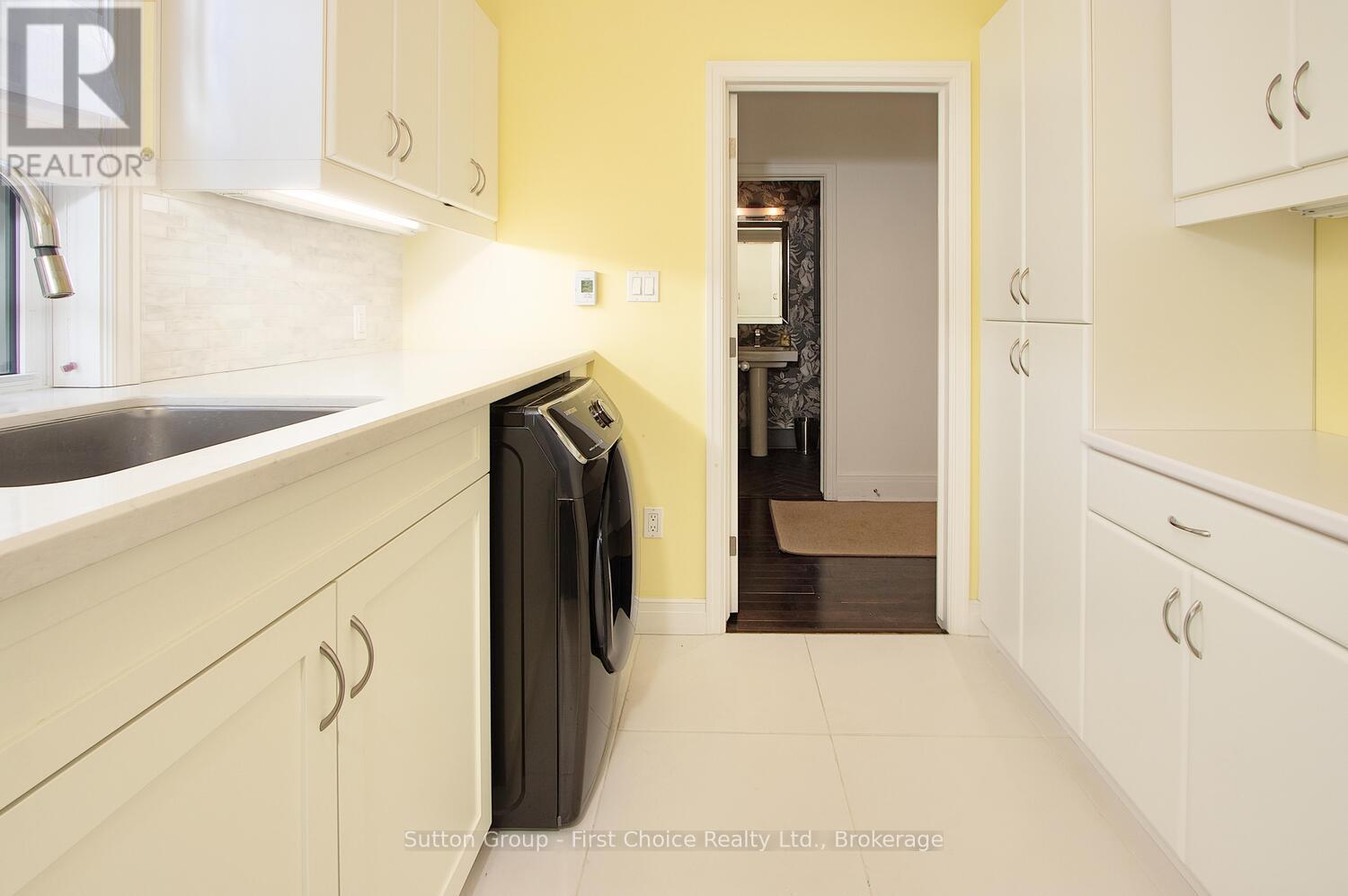 63 James Street, Stratford, Ontario  N5A 5H9 - Photo 24 - X12147437