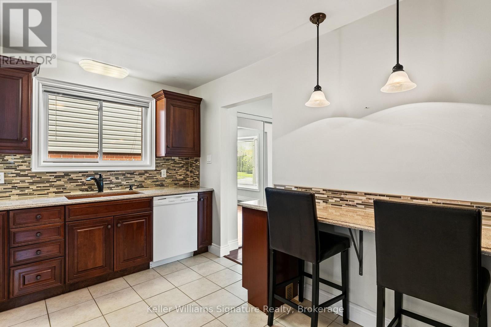 5335 Salem Road, Burlington (Appleby), Ontario  L7L 3X2 - Photo 21 - W12147429