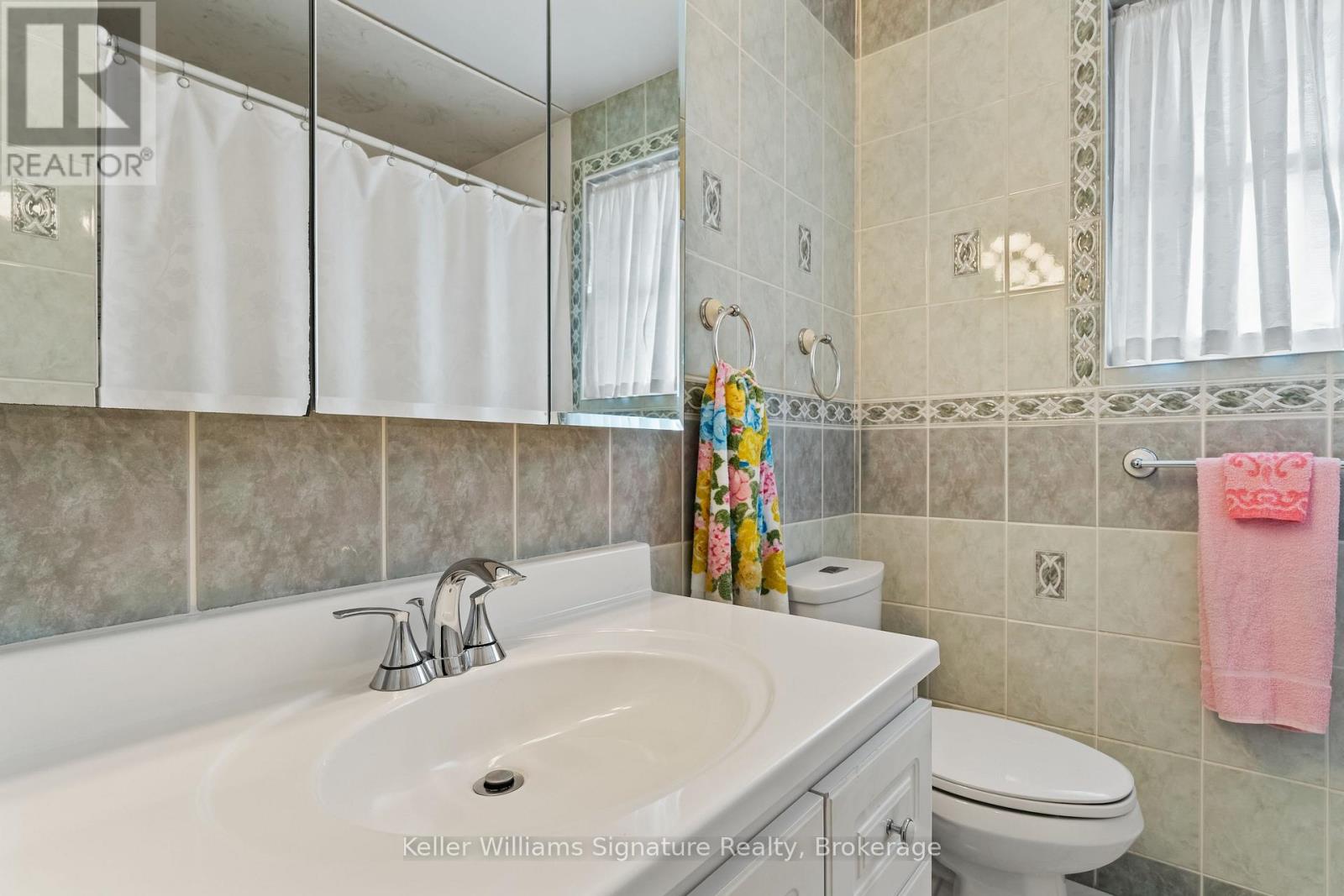 5335 Salem Road, Burlington (Appleby), Ontario  L7L 3X2 - Photo 32 - W12147429