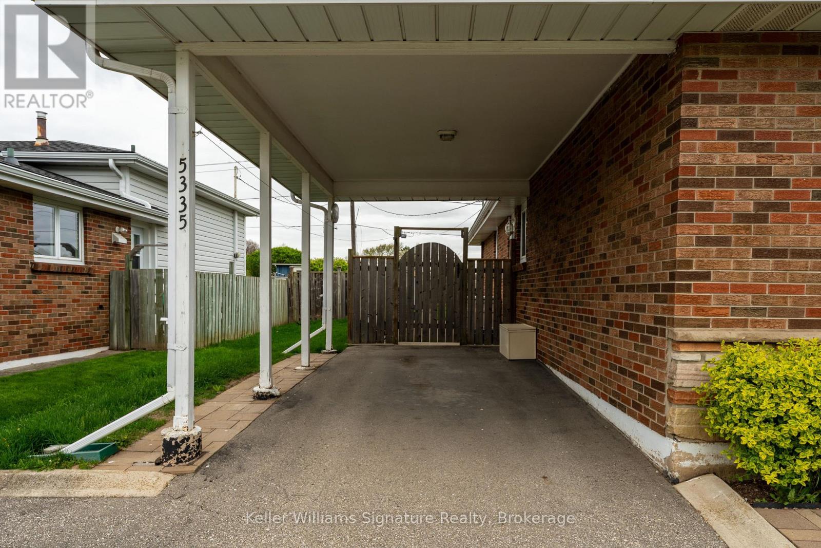 5335 Salem Road, Burlington (Appleby), Ontario  L7L 3X2 - Photo 38 - W12147429