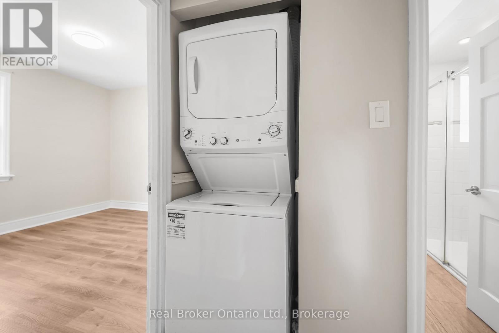 Upper Unit - 223 Bond Street N, Hamilton, Ontario  L8S 3W8 - Photo 21 - X12147471