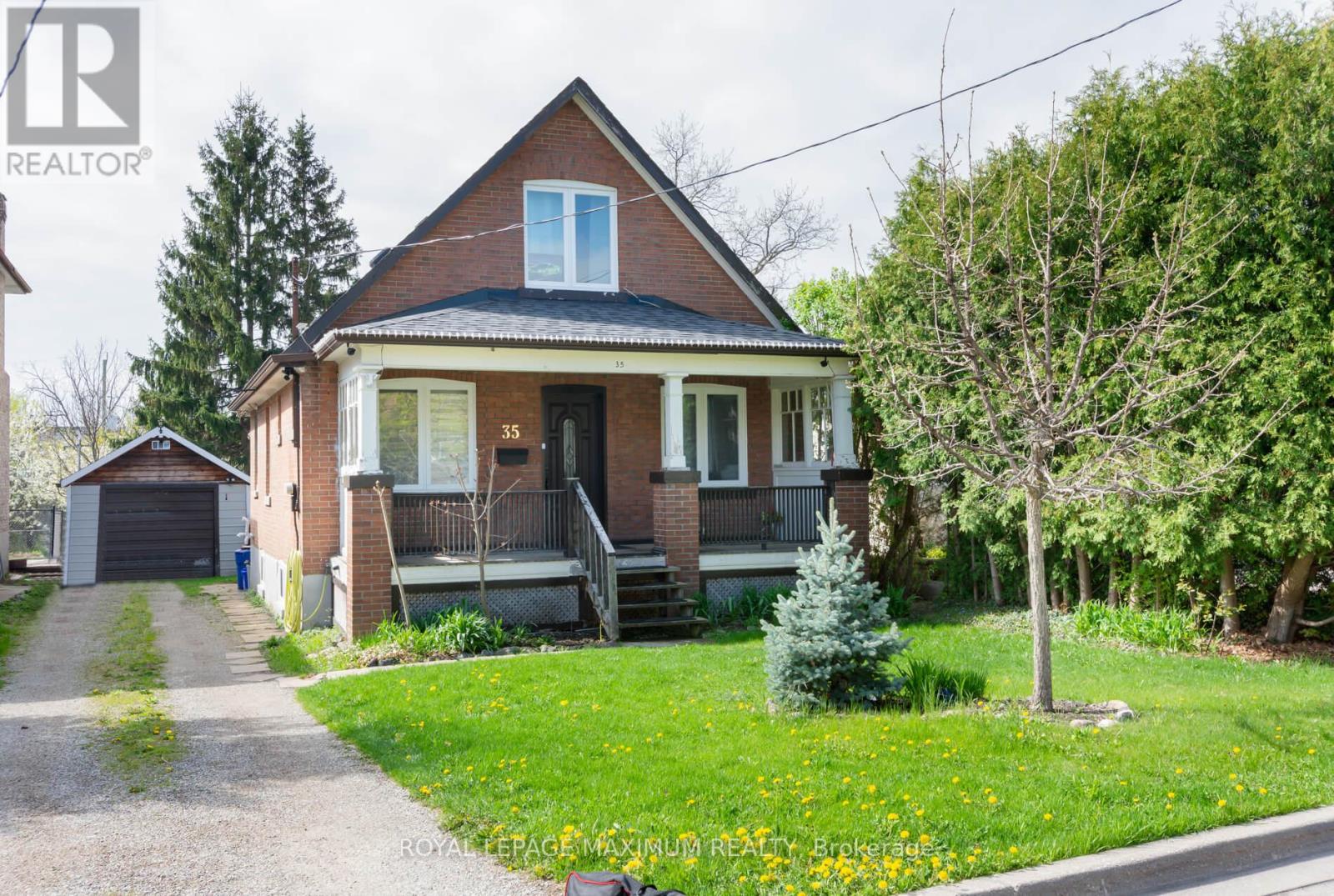Property at 35 ELLERBY SQUARE N image 3