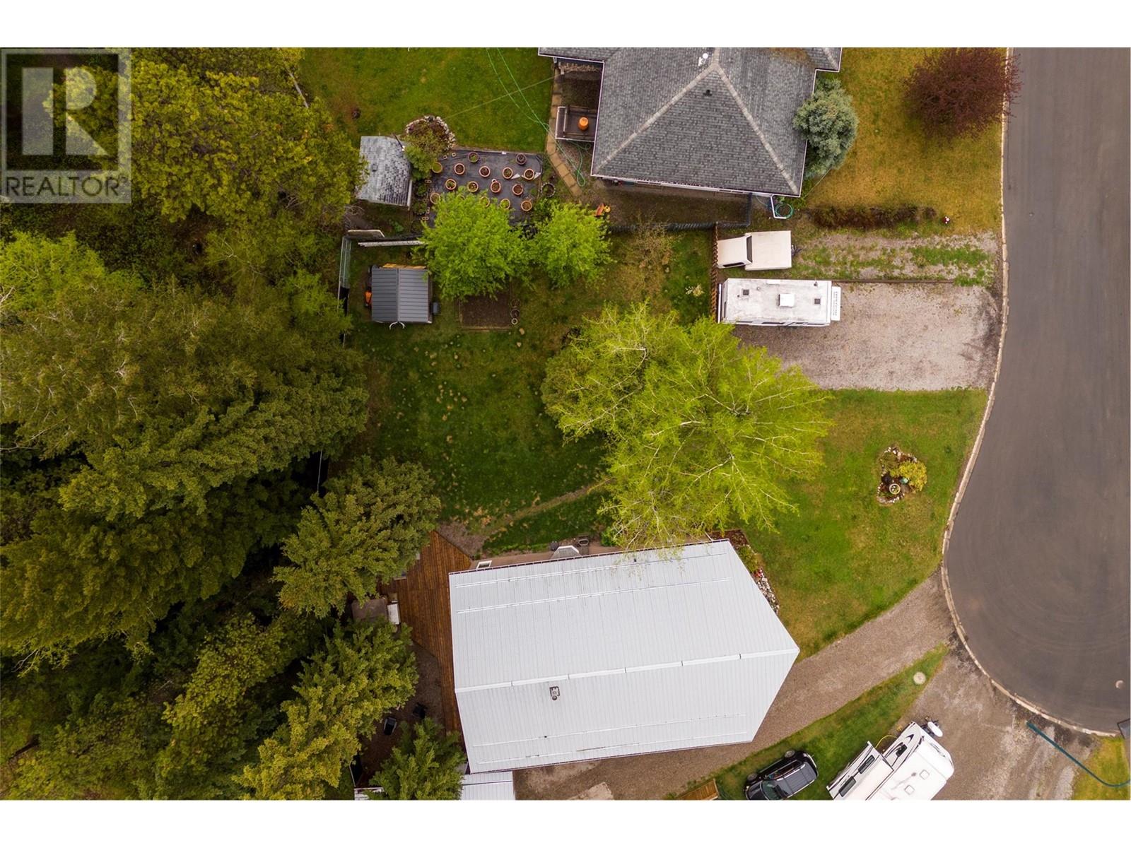 1309 Cypress Place, Sparwood, British Columbia  V0B 2G2 - Photo 4 - 10347879