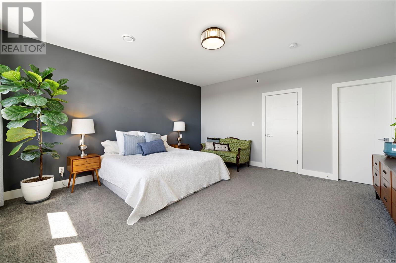 Property at 2326 Azurite Cres image 1