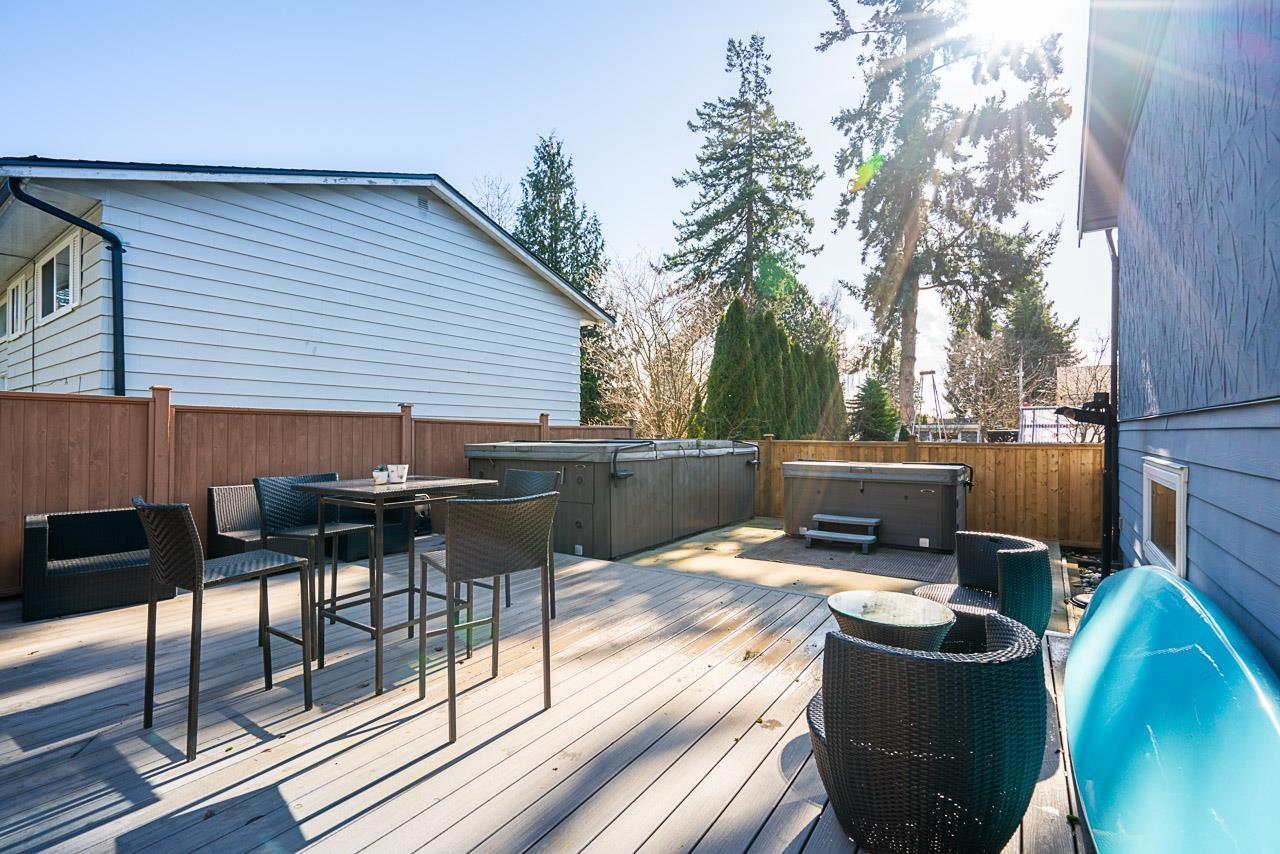 13950 Blackburn Avenue, White Rock, British Columbia  V4B 2Z5 - Photo 24 - R3000980