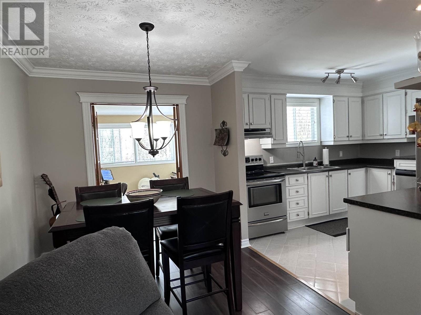 Property at 43 Hergott AVE image 2