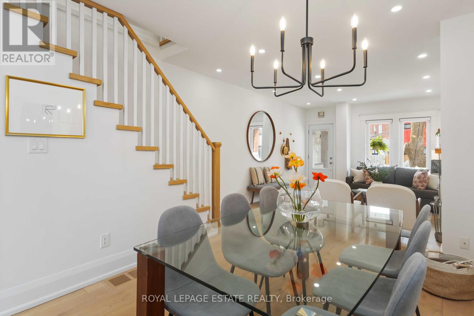 42 Chatham Avenue, Toronto, Ontario  M4J 1K6 - Photo 10 - E12137752