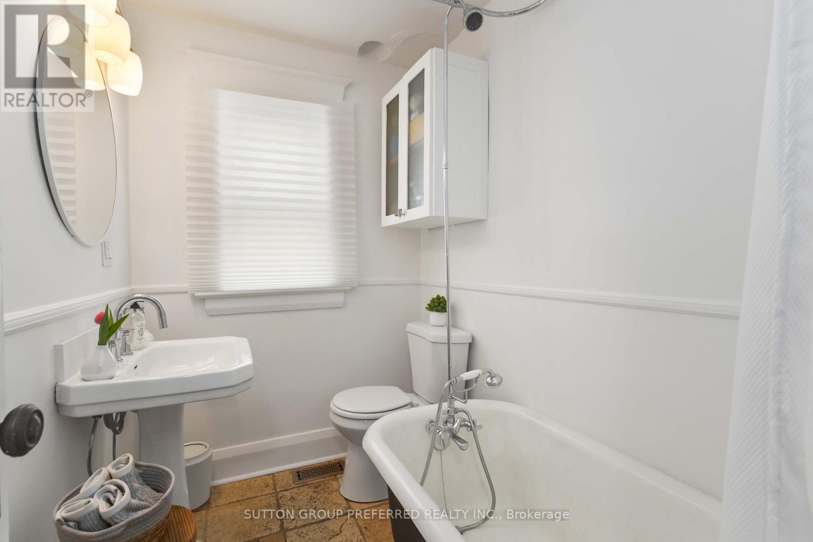 42 Chatham Avenue, Toronto, Ontario  M4J 1K6 - Photo 25 - E12137752