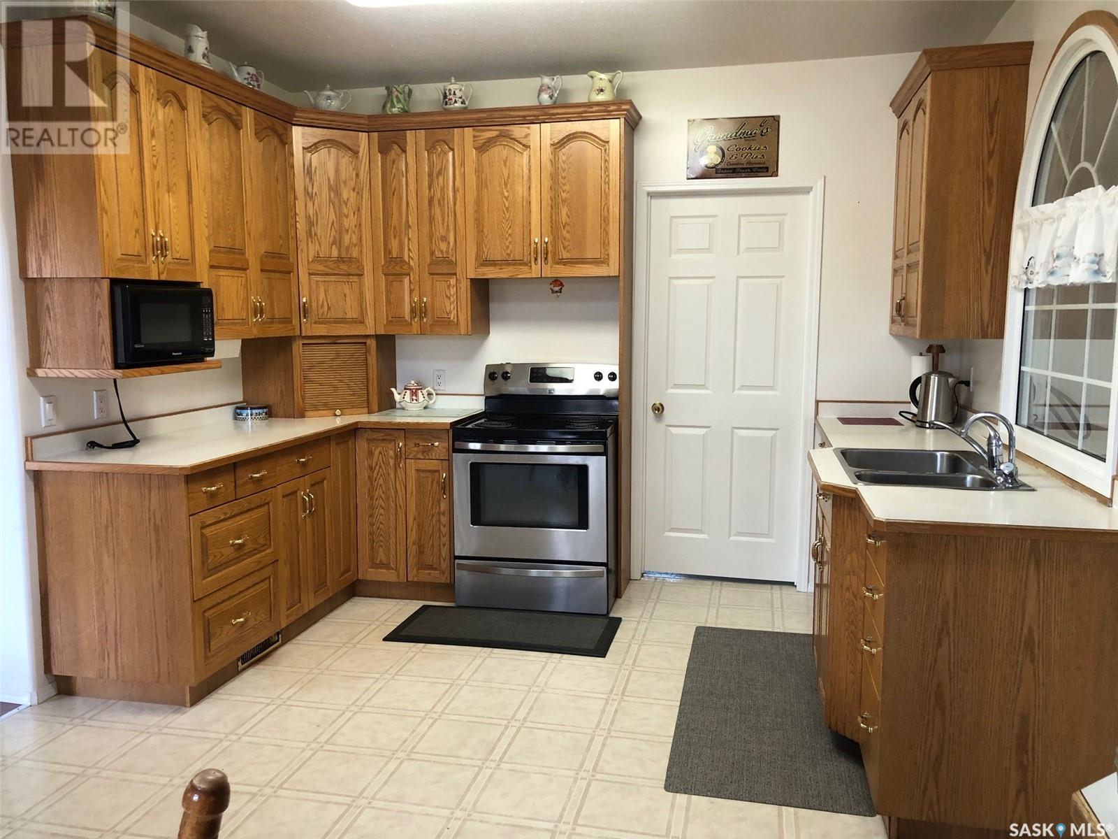 28 Highway Avenue W, Preeceville, Saskatchewan  S0A 3B0 - Photo 22 - SK005725