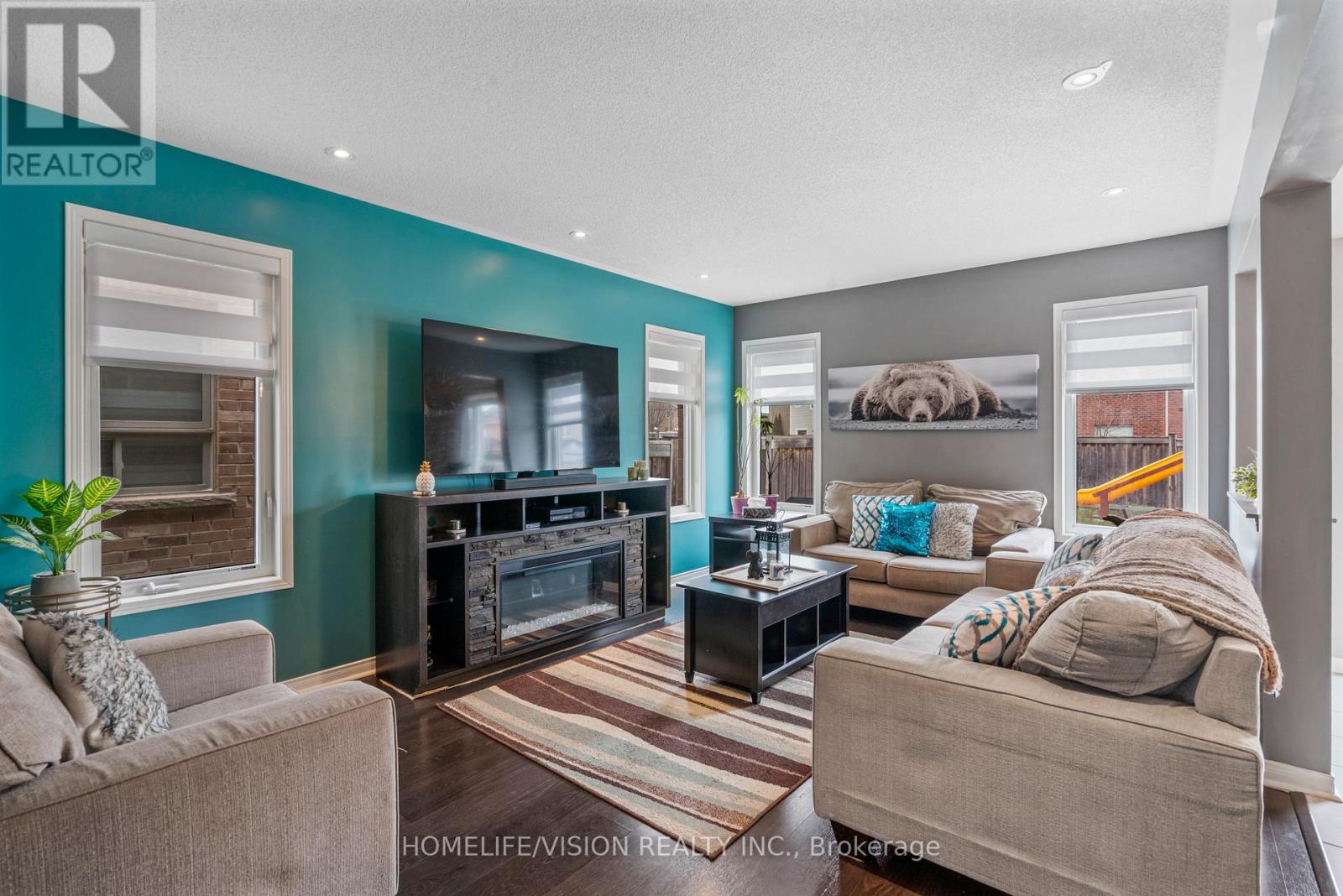 25 Long Street, Bradford West Gwillimbury, Ontario  L3Z 0L7 - Photo 12 - N12144019
