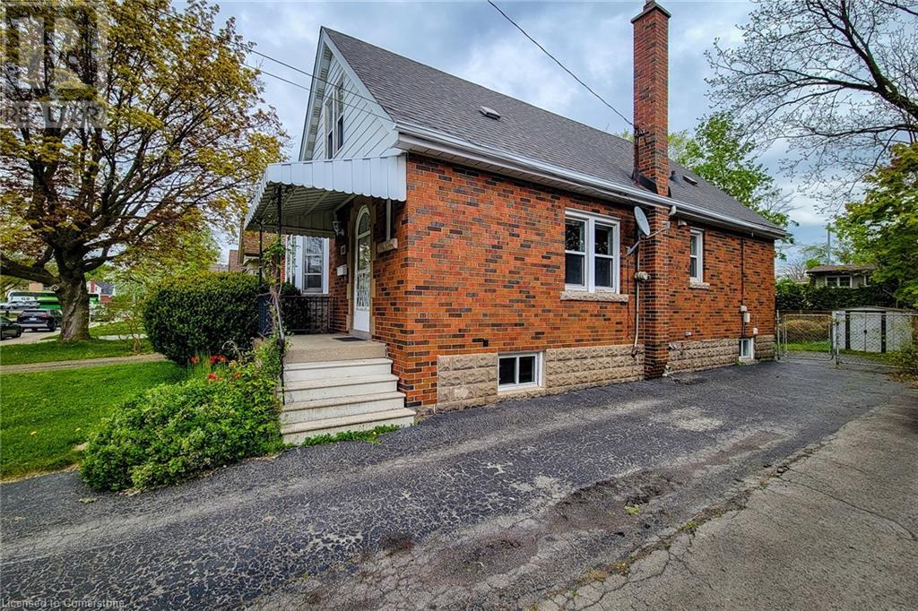 Property at 107 HADDON Avenue S image 4