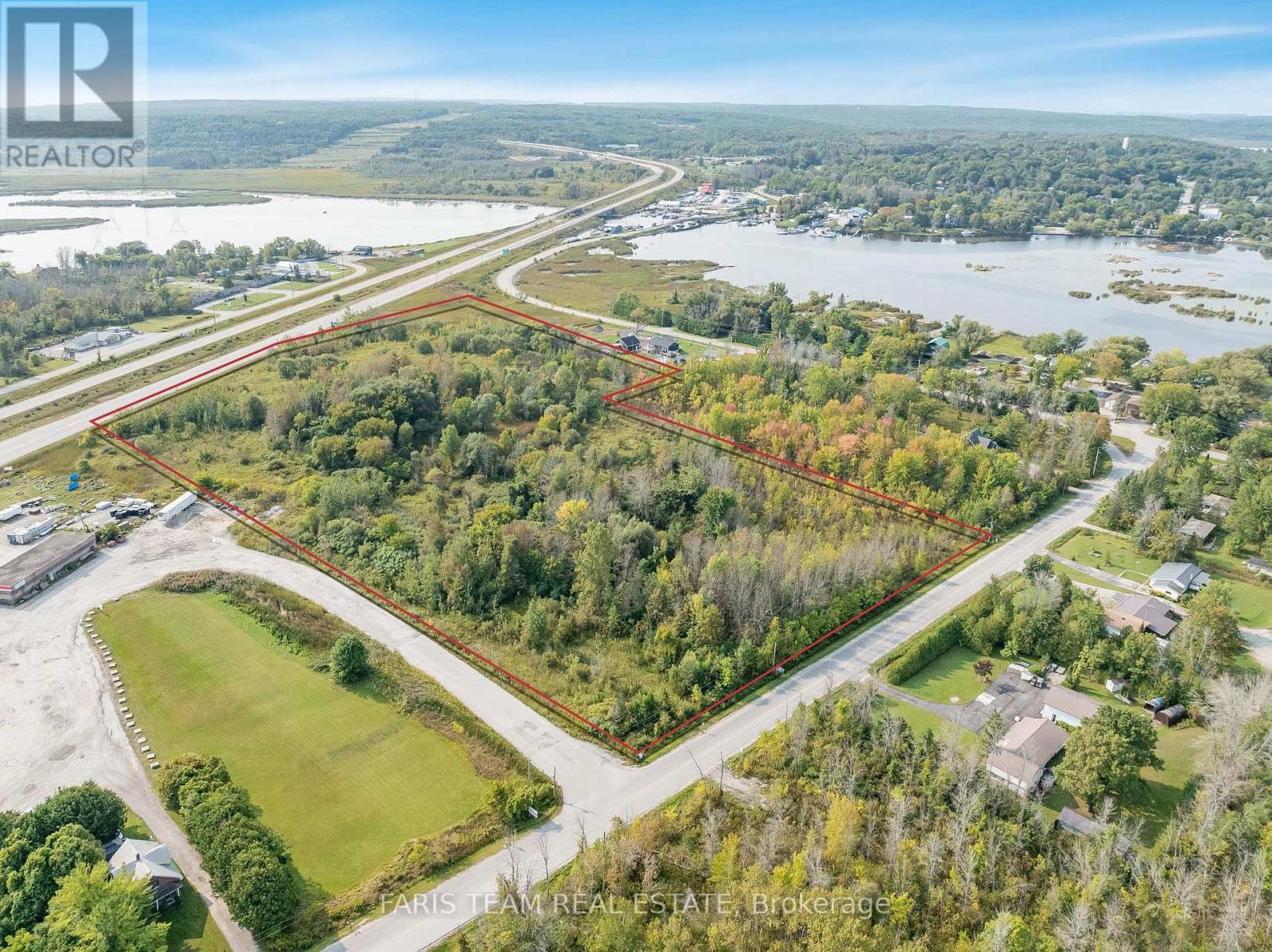 15 Quarry Road, Tay, Ontario  L0K 2C0 - Photo 1 - S12021091