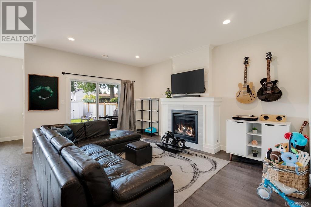 Property at 6899 Beaton Rd image 4
