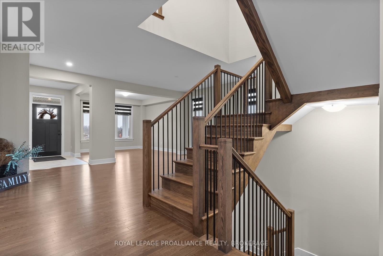 1601 Willow Court, Kingston, Ontario  K7P 0S6 - Photo 14 - X12147717