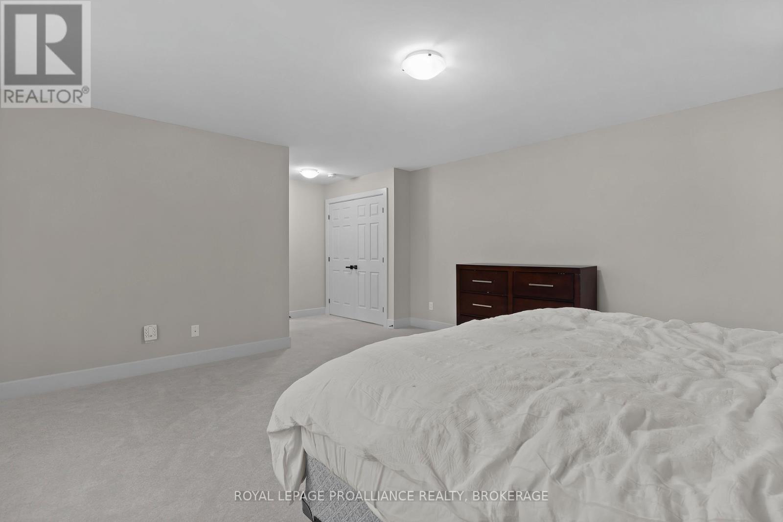 1601 Willow Court, Kingston (City Northwest), Ontario  K7P 0S6 - Photo 29 - X12147717