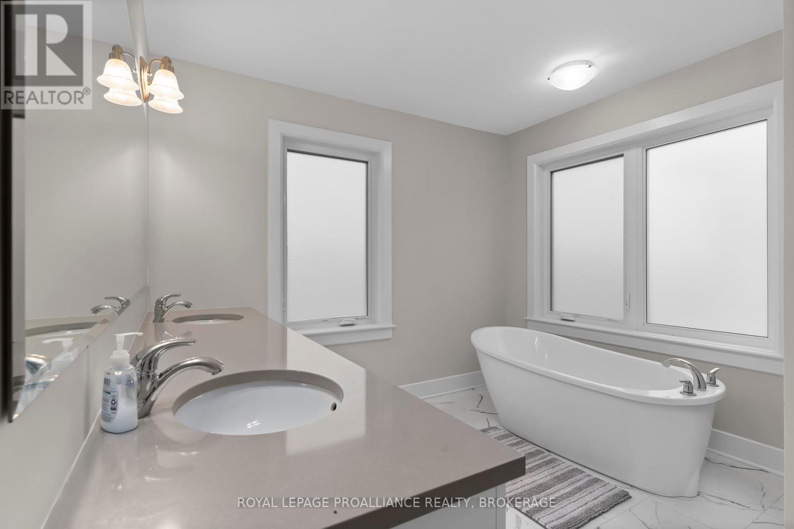 1601 Willow Court, Kingston, Ontario  K7P 0S6 - Photo 33 - X12147717