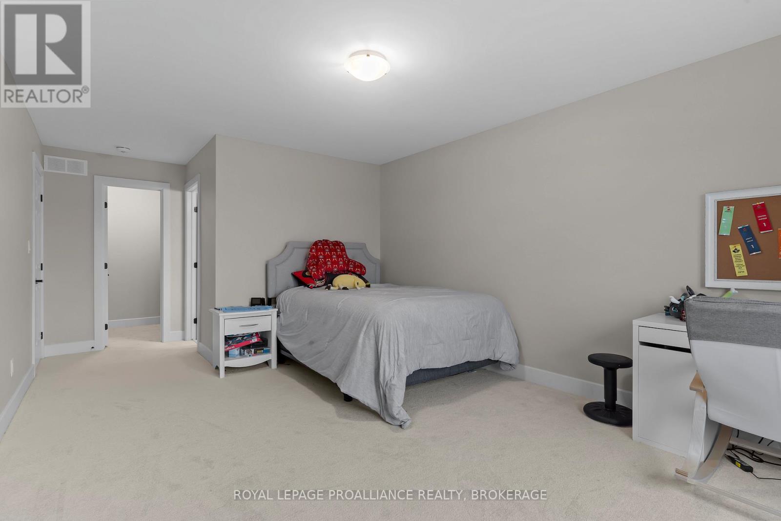 1601 Willow Court, Kingston, Ontario  K7P 0S6 - Photo 41 - X12147717