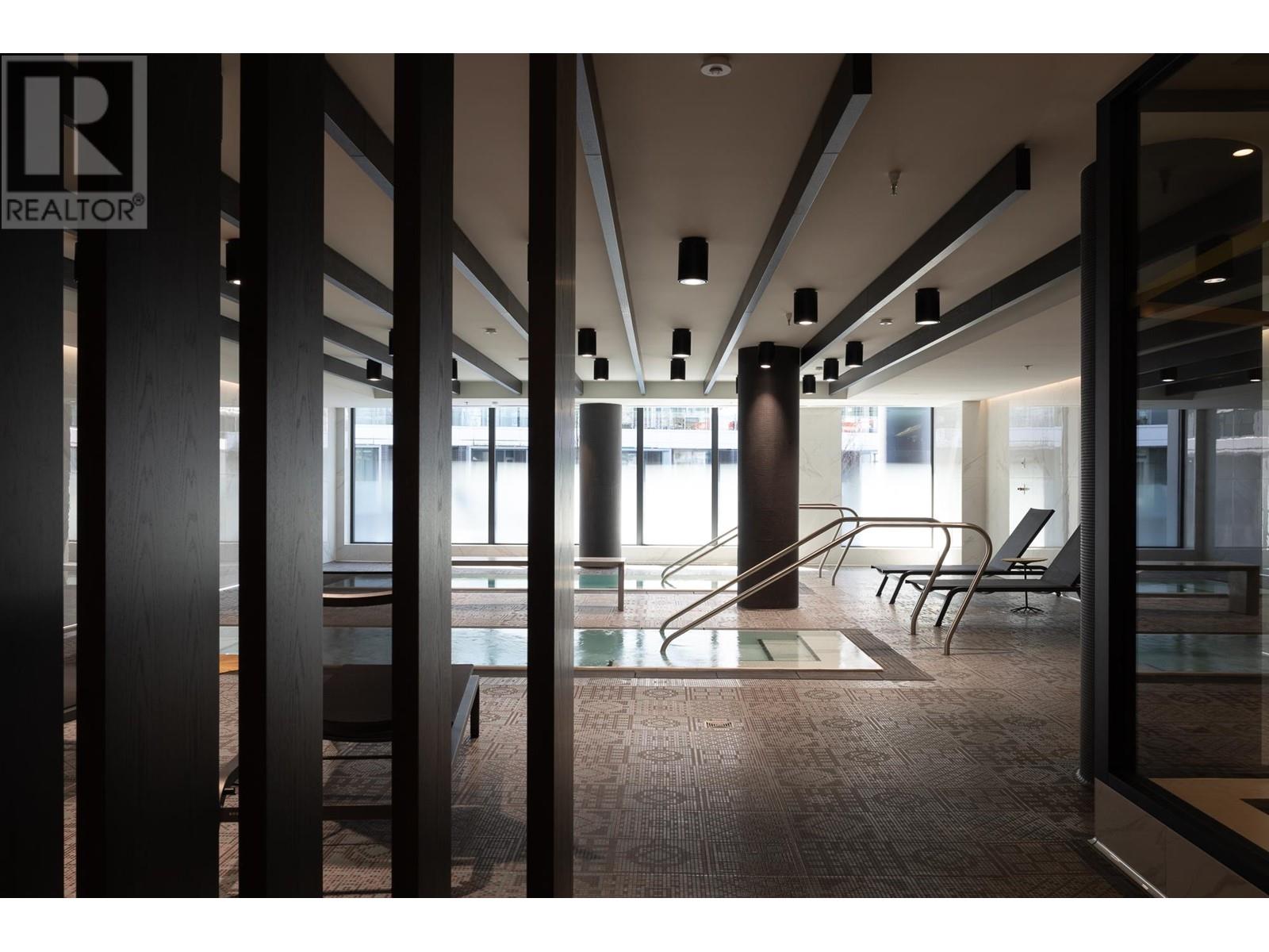 Listing Picture 35 of 39 : 406 1601 QUEBEC STREET, Vancouver / 溫哥華 - 魯藝地產 Yvonne Lu Group - MLS Medallion Club Member