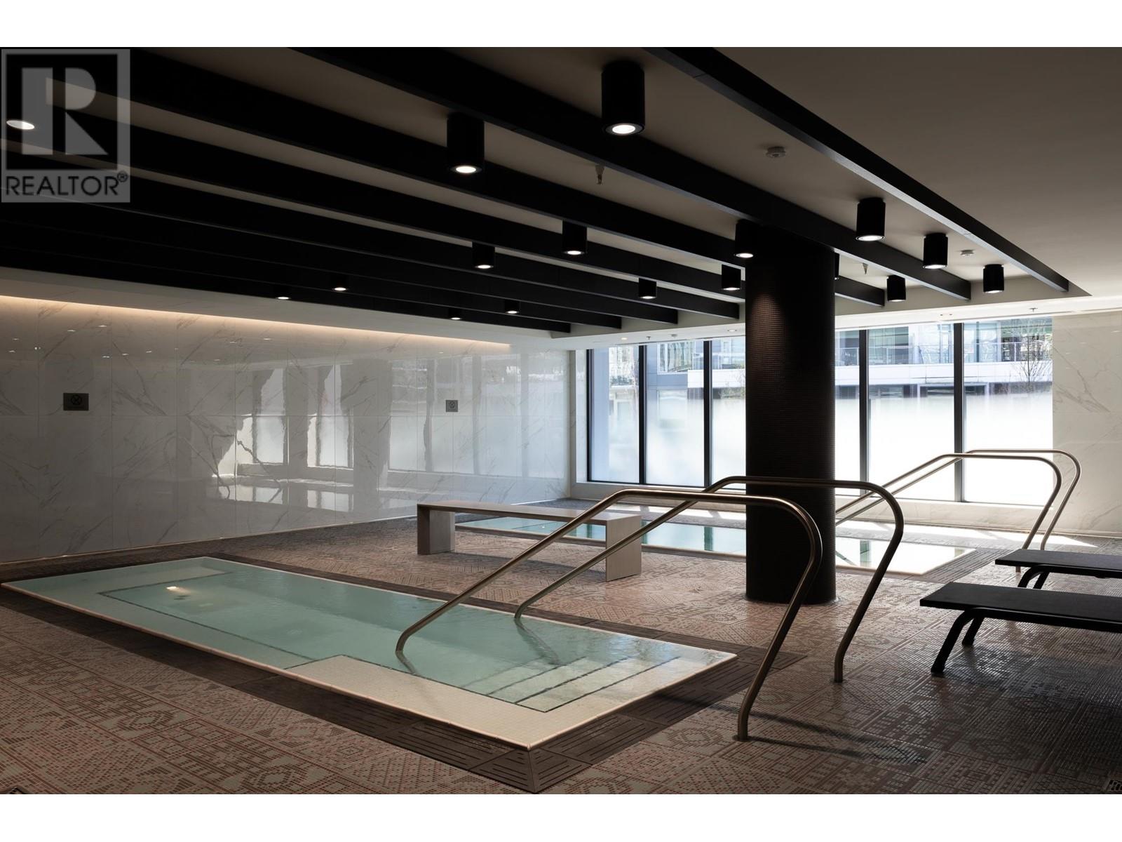 Listing Picture 36 of 39 : 406 1601 QUEBEC STREET, Vancouver / 溫哥華 - 魯藝地產 Yvonne Lu Group - MLS Medallion Club Member