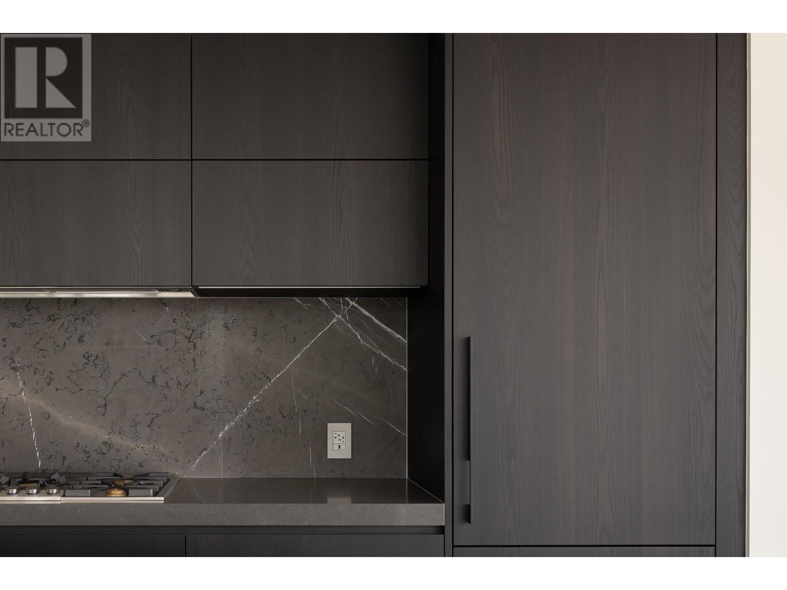 Listing Picture 3 of 39 : 406 1601 QUEBEC STREET, Vancouver / 溫哥華 - 魯藝地產 Yvonne Lu Group - MLS Medallion Club Member