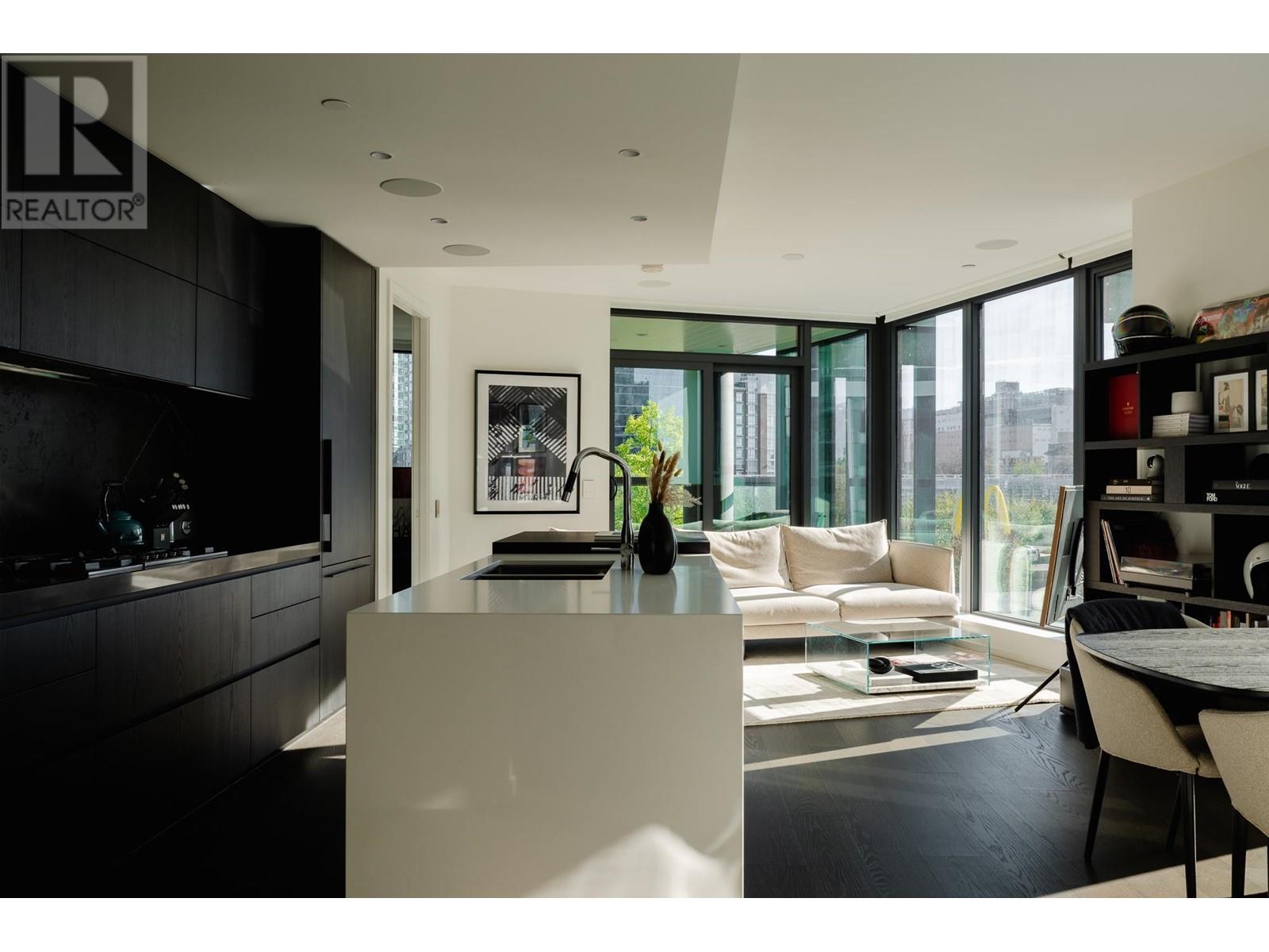 Listing Picture 8 of 39 : 406 1601 QUEBEC STREET, Vancouver / 溫哥華 - 魯藝地產 Yvonne Lu Group - MLS Medallion Club Member