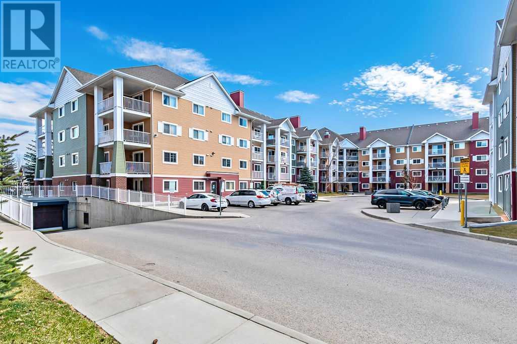 Property at 3326, 10 Prestwick Bay SE image 1
