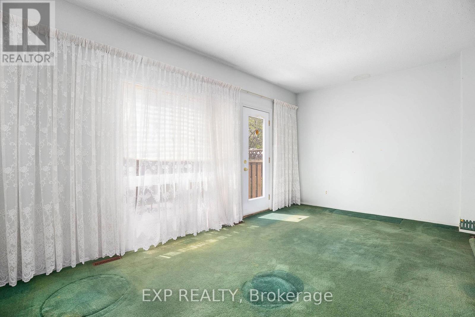 E - 54 Foxfield Drive, Ottawa, Ontario  K2J 1P7 - Photo 8 - X12147645