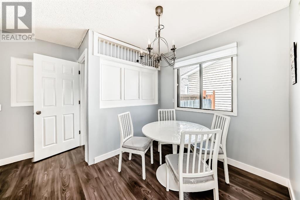 23 Edgedale Road, Calgary, Alberta  T3A 2P6 - Photo 10 - A2219902