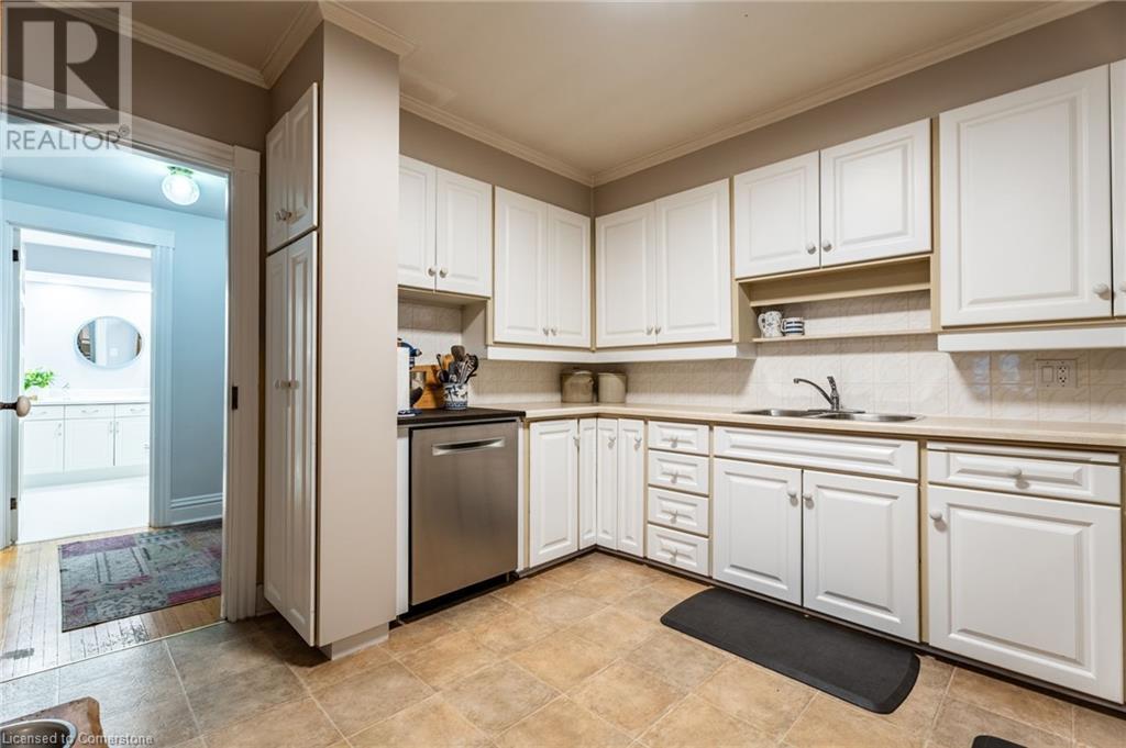 31 Mountain Park Avenue, Hamilton, Ontario  L9A 1A1 - Photo 15 - 40728388