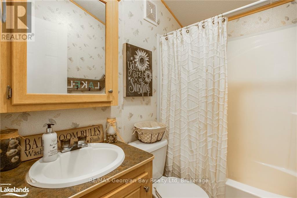 46 Lakeshore Road, Midland, Ontario  L4R 0B9 - Photo 13 - S12147632