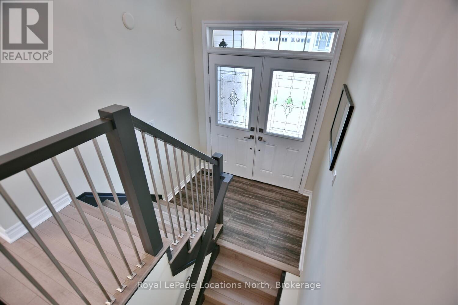 16 Starboard Circle, Wasaga Beach, Ontario  L9Z 0E9 - Photo 4 - S12147718