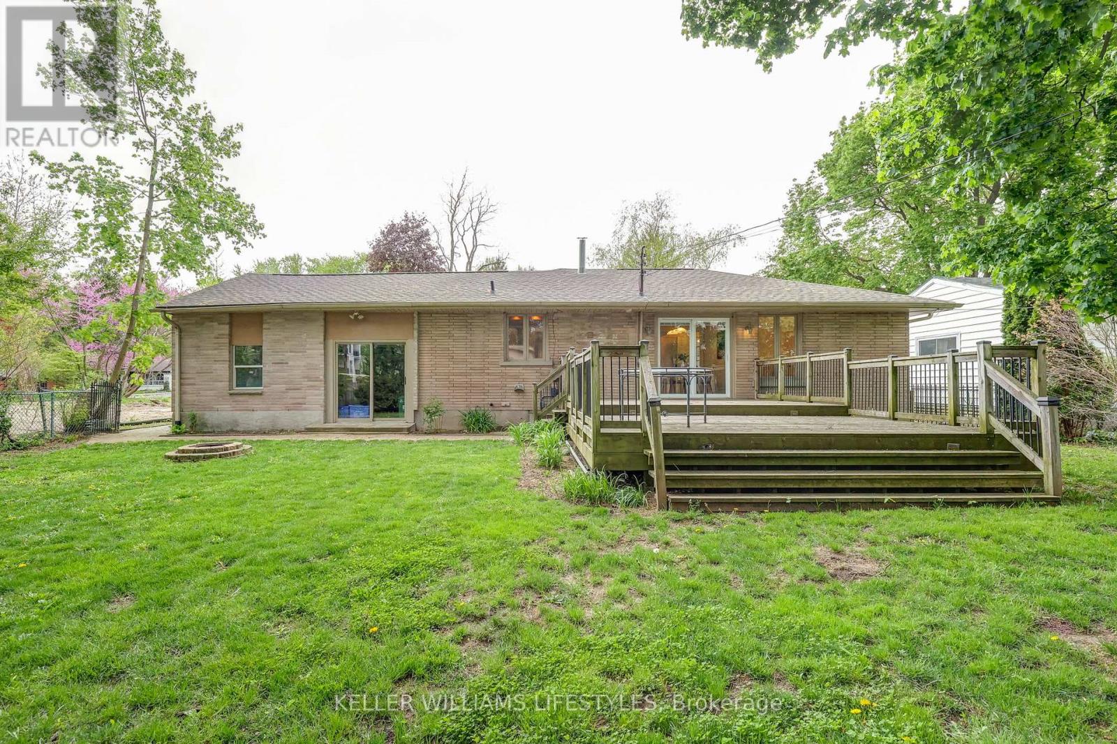 346 Glenrose Drive, London South, Ontario  N6K 2A8 - Photo 26 - X12146768