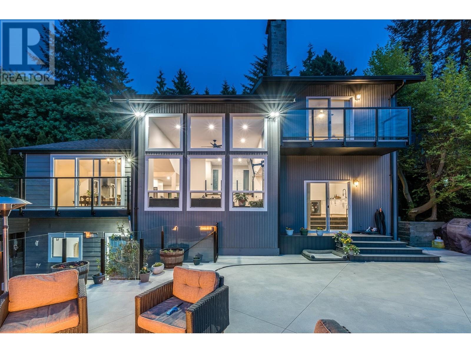 3187 Mariner Way, Coquitlam, British Columbia  V3C 4M8 - Photo 1 - R3001743