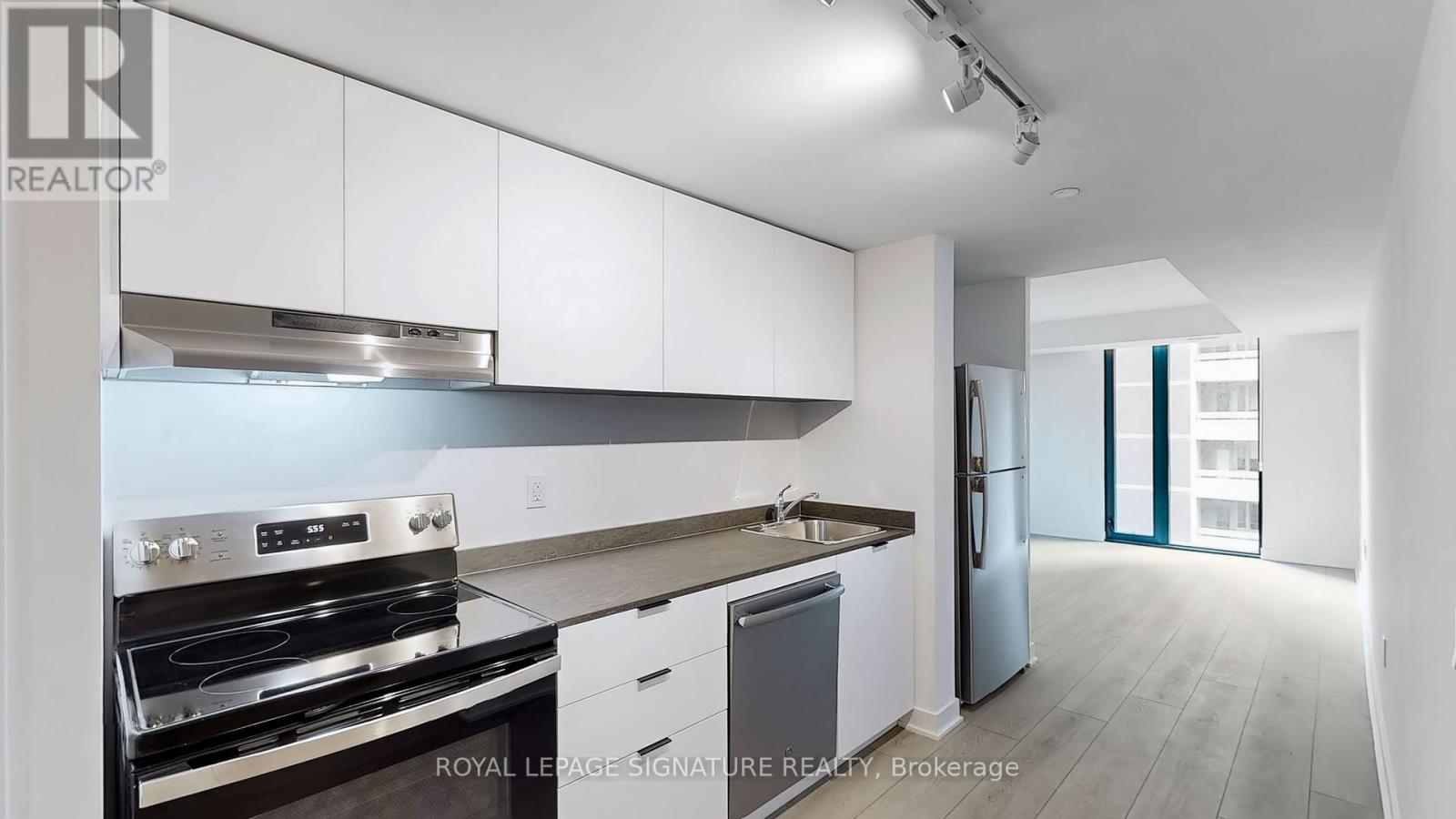 719 - 61 CHARLES STREET E, Toronto, Ontario