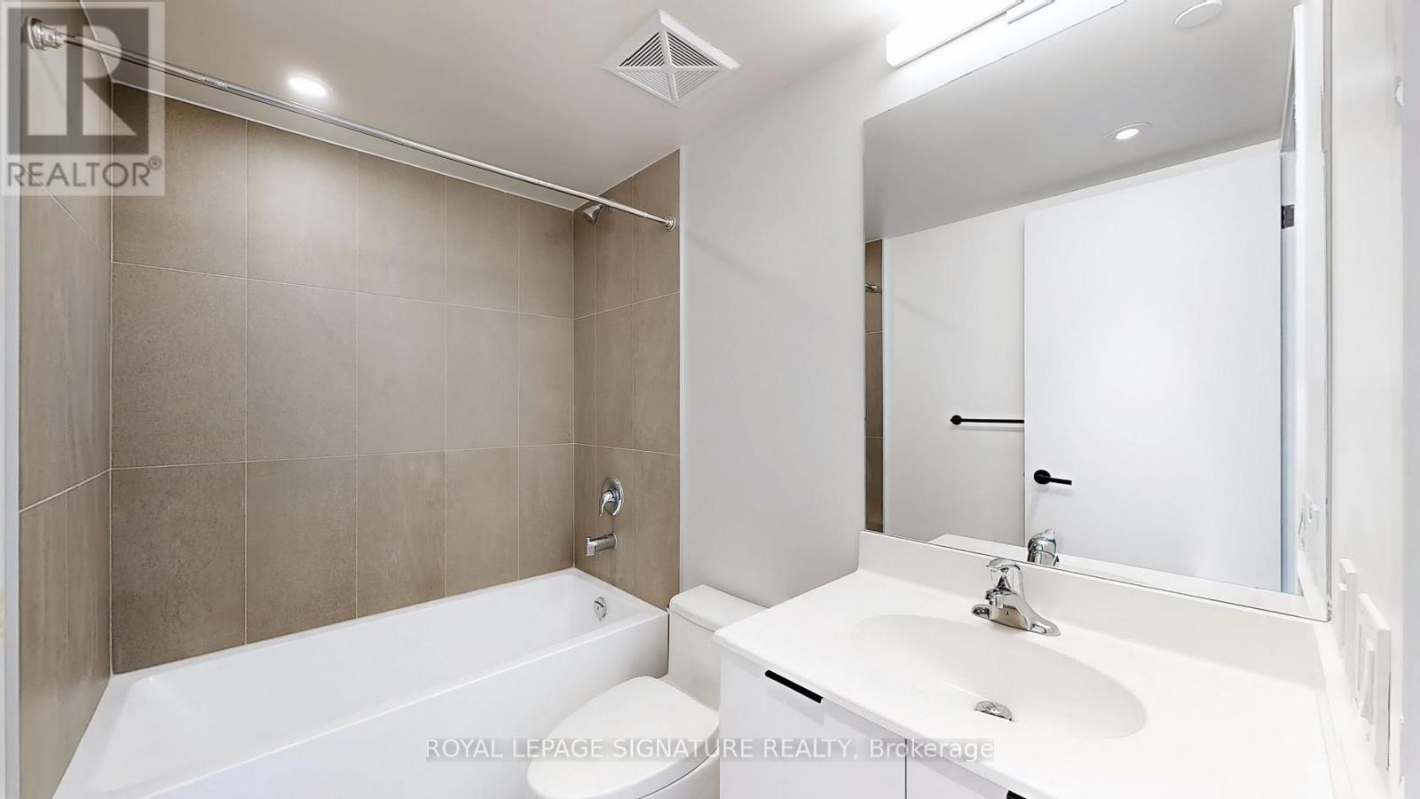 719 - 61 Charles Street E, Toronto, Ontario  M4Y 0K7 - Photo 19 - C12147324