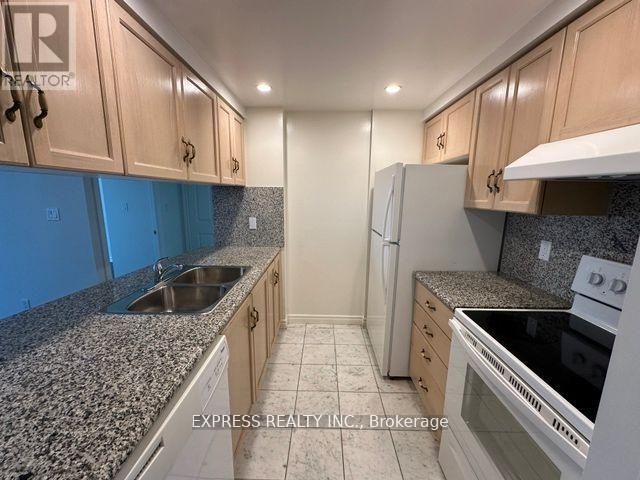 1222 - 168 Simcoe Street, Toronto, Ontario  M5H 4C9 - Photo 2 - C12147366